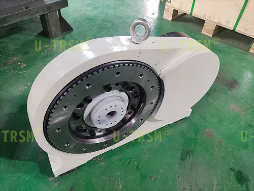 Kompakter Schwenktrieb - S-I-O-0311 - Unique Transmission Equipment(Luoyang)Co., LTD
