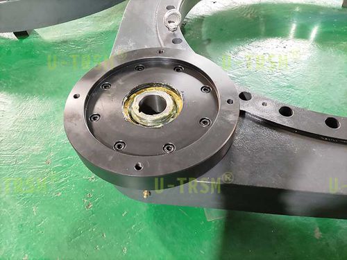 Doppelter Schwenktrieb - S-III-O-0955 - Unique Transmission Equipment(Luoyang)Co., LTD