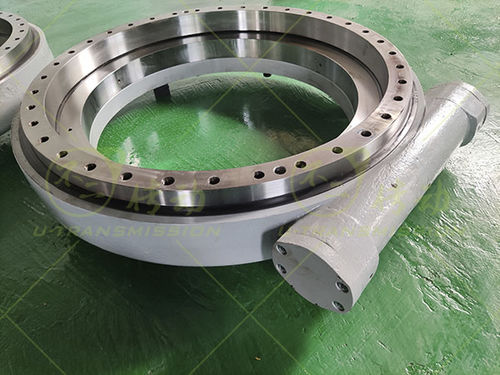 Einzel-Schwenktrieb - WEA35  - Unique Transmission Equipment(Luoyang)Co., LTD - mit Schnecke