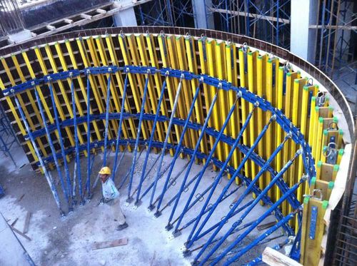 Kletterschalung - ASYAPI scaffolding - zirkulär / Wand / Schacht