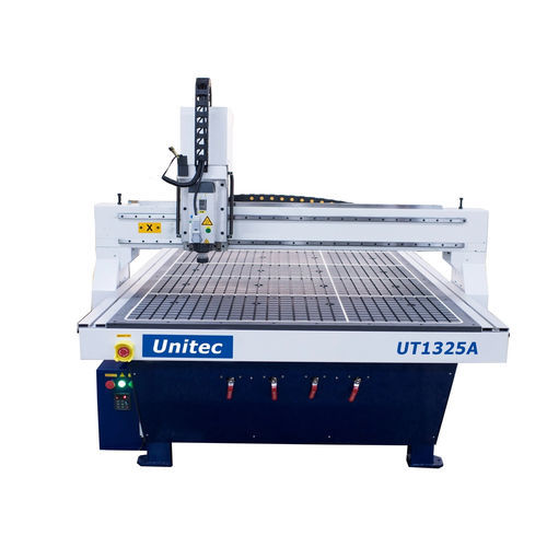 CNC-Konturfräsmaschine - UT1325A-C - Nanjing Unitec Technology Co.,LTD - XYZ / Holz / für Acryl