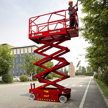 Mobile Scherenarbeitsbühne - AS0812 - Lingong Group JinanHeavy Machinery Co., Ltd. - hydraulisch / für den Innenbereich / für Außenbereich