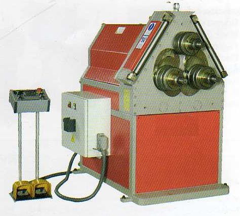 Profilbieger - 600 - MAQ. IND. MET. KORPLEG, S.L. - hydraulisch / mit 3 Rollen / automatisch