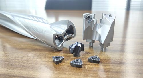 Wendeplattenbohrer - Zhengzhou Halnn Superhard Materials Co., Ltd. - Mehrzweck / Hochvorschub / Zentrier