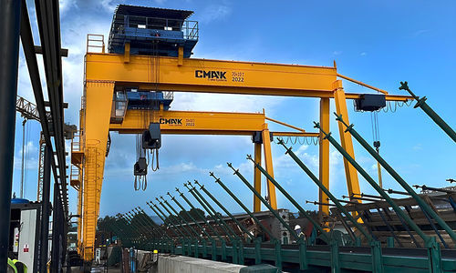 Schienenmontierter Portalkran - CMAK Crane Systems - für Container / für Modulgebäudebau / für U-Bahn