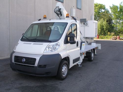 Traktormontierte Hubarbeitsbühne - SC 14 - Safi Group srl - LKW-montiert / hydraulisch / für die Landwirtschaft