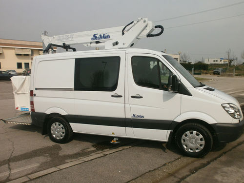 Hubarbeitsbühne auf Transporter - SCJ 13 - Safi Group srl - traktormontiert / elektro-hydraulisch / für die Landwirtschaft