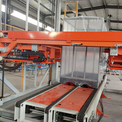 Vollautomatische Schrumpffolienverpackungsmaschine - Shenzhen xinzhong plastic - für Flaschen / Förderrollen / zum Schneiden