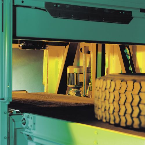 Inspektionsmaschine für Reifen - INTACT® - Steinbichler Optotechnik