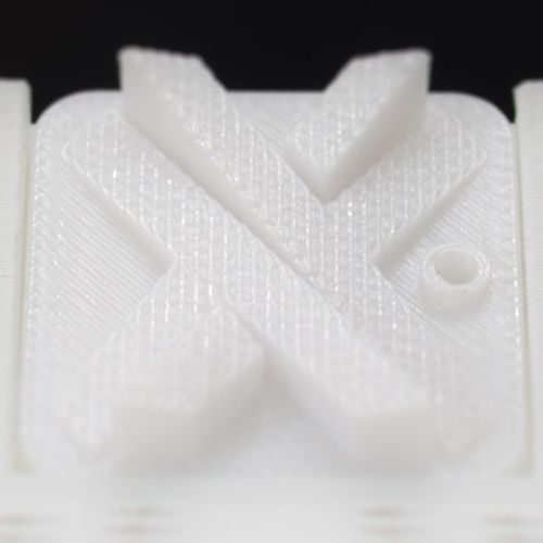 3D-Druck / Kunststoff - Xometry Europe - DLS / für die Elektronik / für die Automobilindustrie