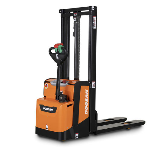 Elektrischer Stapler - BSL13S-7C - Daewoo Industrial Vehicles - Geh / 24 V / Transport