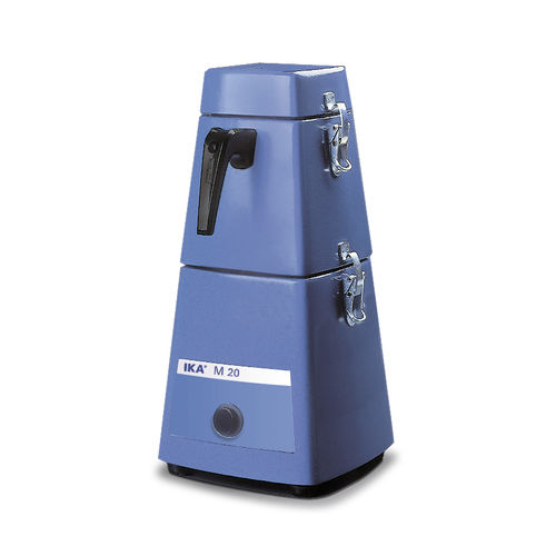 Getreidemühle - M 20 Universal - IKA - für Abfallprodukte / Messer / horizontal