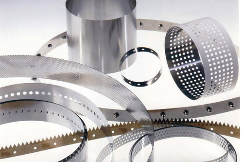 Perforiertes Förderband - Belt Technologies Europe Limited - per Ansaugung / Edelstahl / homogen