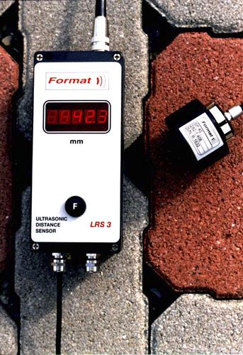 Zylinderförmiger Abstandssensor - LRS 3 - Format Messtechnik GmbH - Ultraschall / 4-20 mA / mit Spannungsausgang