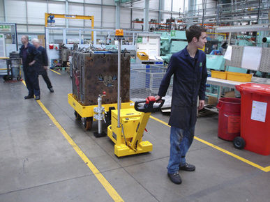 Elektrischer Lastschieber/-zieher - max. 6 000 kg | MT600 - MasterMover International