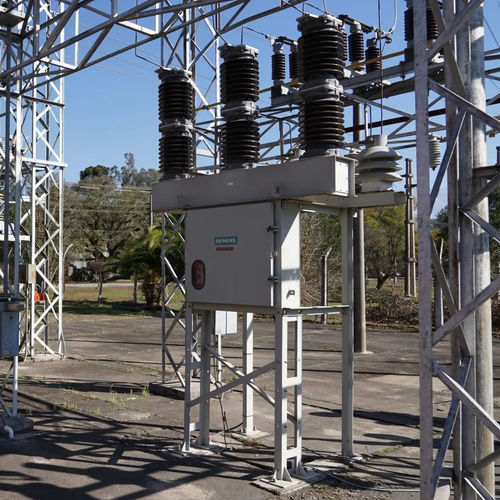 Vakuumschutzschalter - 3AF0 - Siemens Medium-voltage – Power distribution - Live-Tank / induktiv / mit Erdung