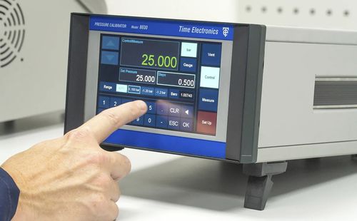 Druckcontroller für die Druckkalibration - 8030 - Time Electronics