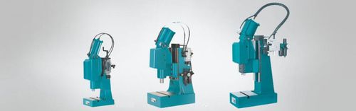 Pneumatische Presse - APK*L / VKL series - ips - Werkzeugtechnik gmbh - Stanz / Vierkantstößel / Kniehebel