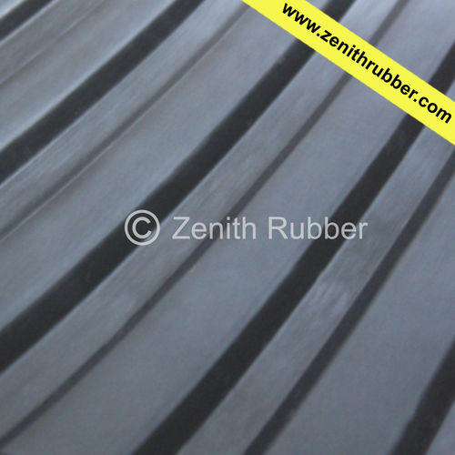 Rutschfeste Matte - BR series - Zenith Industrial Rubber Products Pvt. Ltd. - mit Breitstreifen / Gummi / für hochfrequentierte Bereiche