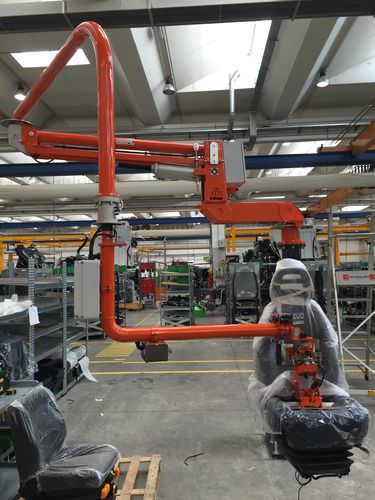 Pneumatischer Manipulatorarm - Atismirus 200 - ATIS s.r.l. - mit Greifsystem / für Hubanwendungen / zum Laden