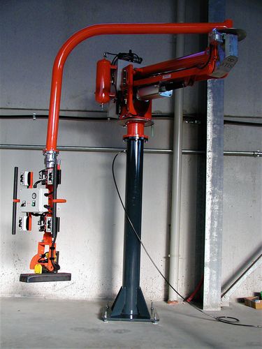 Pneumatischer Manipulatorarm - Atimirus 200 - ATIS s.r.l. - mit Greifsystem / für Hubanwendungen / zum Laden