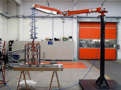 Pneumatischer Manipulatorarm - Atisacer 80 - ATIS s.r.l. - mit Greifsystem / mit Saugnapf / für Hubanwendungen