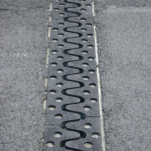 Stahl-Dehnungsfuge - ROBO-GRIP - mageba - quadratisch / Muffen / für Brückenbau