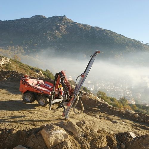 Kernbohrgerät - COMMANDO™ DC120 - Sandvik Mining and Rock Technology - Multifunktion / mit Eigenantrieb / auf Rädern