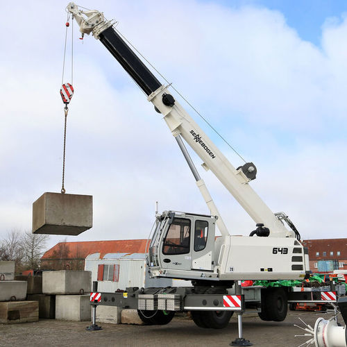 Teleskopkran - 643 M - SENNEBOGEN Maschinenfabrik GmbH - mobil / Ausleger / für unterirdische Arbeiten