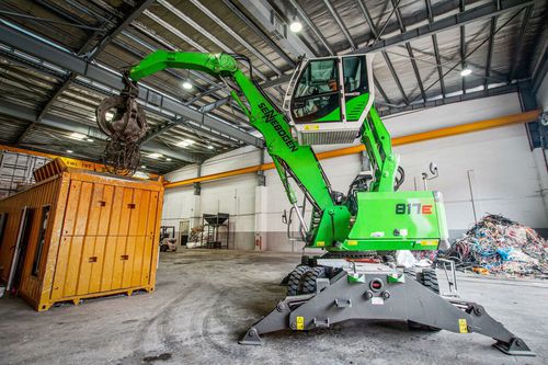 Umschlagbagger mit Gummireifen - 817 E - SENNEBOGEN Maschinenfabrik GmbH - hydraulisch / elektrisch / dieselbetrieben