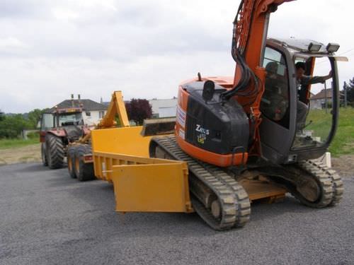 Baumaschinentransporter-Anhänger - CP 140 - REMORQUES ROLLAND - 3-Achsen / angehängt / Hakenlift