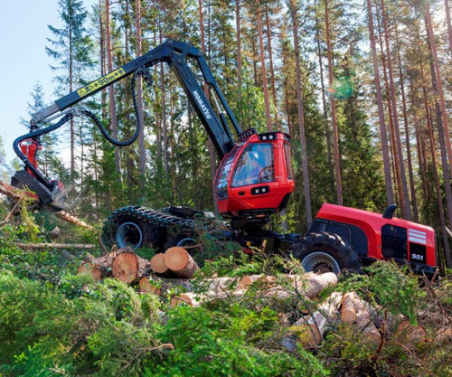 Holzerntemaschine mit Gummireifen - 951  - KOMATSU Forest