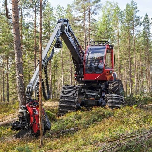 Holzerntemaschine mit Gummireifen - 911 - KOMATSU Forest