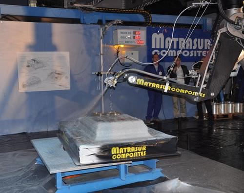 Knickarmroboter - Robomat - Matrasur Composites - 7-Achsen / Harz- und Glasfaserspritz / Spritz
