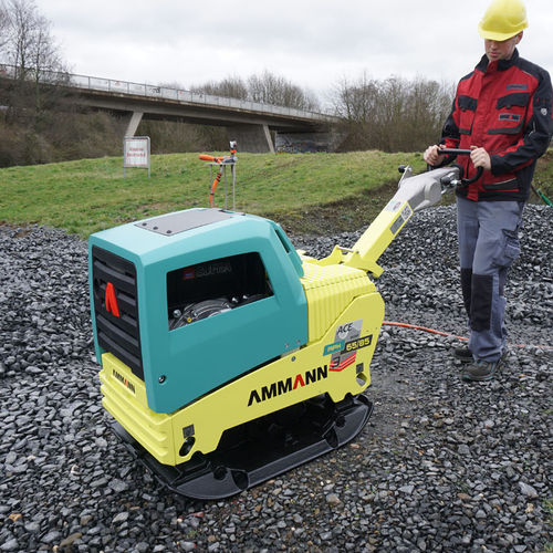 Vorwärtslaufende Rüttelplatte - APH 65/85 - Ammann