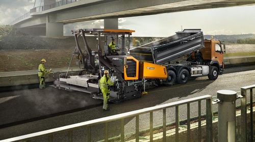 Asphaltfertiger - ABG 6820 - Ammann - auf Raupen