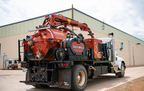 Saugbagger - HXT series - The Charles Machine Works, Inc