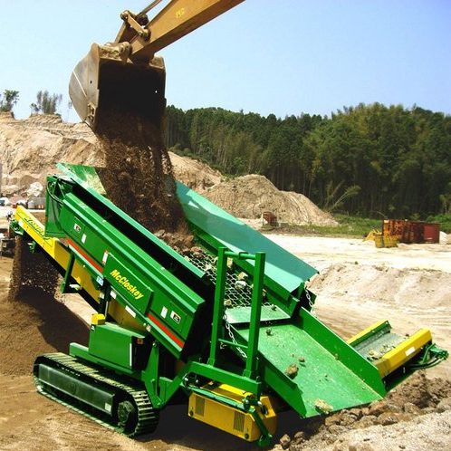 Siebanlage für Recyclingprodukte - Kompaq - McCloskey International Limited - für Steinbrüche / mobil / lineare Schwingungen