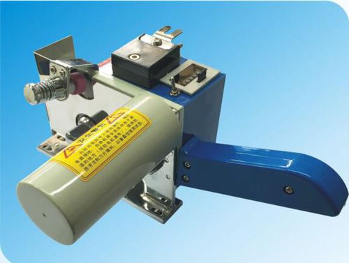 Cutter-Schneidemaschine - CZD-B11 - Zhongshan Amida Mechanical & Electrical Equipment Co., Ltd. - für Gewebe / manuell