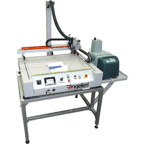 Automatische Klebemaschine - CNM Process