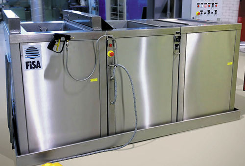 Formreinigungsanlage - VST - Fisa North America - Wasser / für die Kunststoffindustrie / mit Spülvorgang