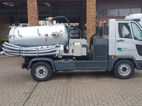 Absauganlage für Flüssigkeiten - S-VAC 1500 - Altro-Tec GbR - mit Vakuumpumpe