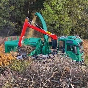 Mobiler Holzhäcksler - JENZ GmbH Maschinen- und Fahrzeugbau