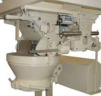 Vertikale Absackmaschine - VBAE - VOLLENDA-WERK GmbH - Flow-Pack