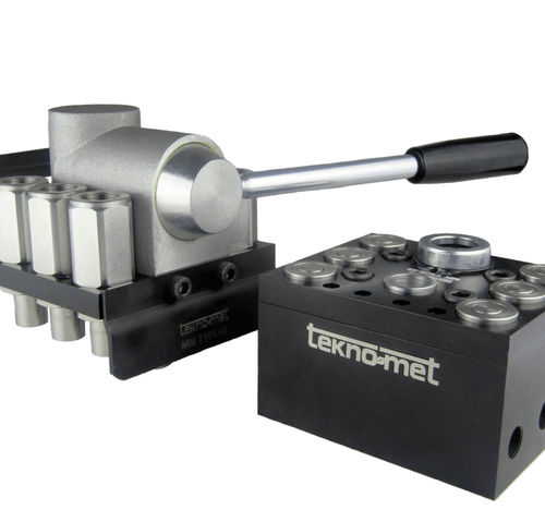 Hydraulische Multikupplung - T108M - TEKNO-MET BAĞLANTI ELEMANLARI SAN. ve TİC. LTD. ŞTİ - 6 Anschlüsse