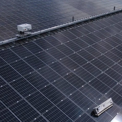 Reinigungsroboter für Solarpanel - Spider® PV  - AX Solar Robot - Dach