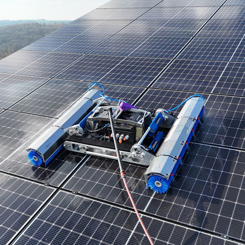 Reinigungsroboter für Solarpanel - SunBrush mobil GmbH - Trockenreinigung / Nassreinigung / Hochdruck