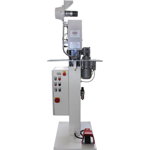 Elektrische Ösmaschine - 033_01 - Walter Winter Verbindungstechnik GmbH & Co.KG - automatisch / mit Zuführung