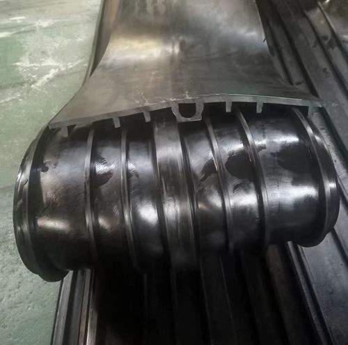 Flacher Dichtungsstreifen - SHIJIAZHUANG RUISUO SEAL SUPPLIES CO.,LTD - Metall / Asphalt / Verbundwerkstoff