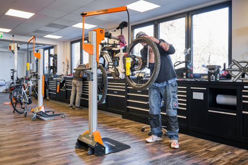 Elektrisches Hebegerät - Genkinger-bAKA Genkinger GmbH - Säulen / mobil / für Quads